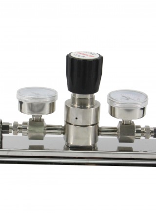 Double-stage pressure control system