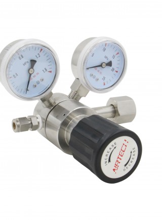 Single stage stainless steel regulator