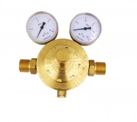 Pipe high pressure reducer